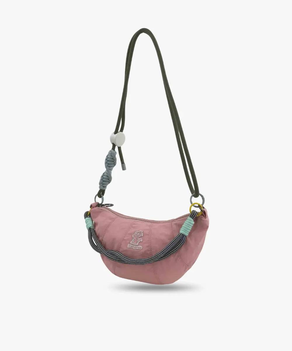 Croissant bag – Compact, Colorful & Versatile Global MAG point